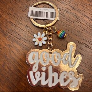 Handmade hippie Gold and White 'Good Vibes' Keychain rainbow daisy